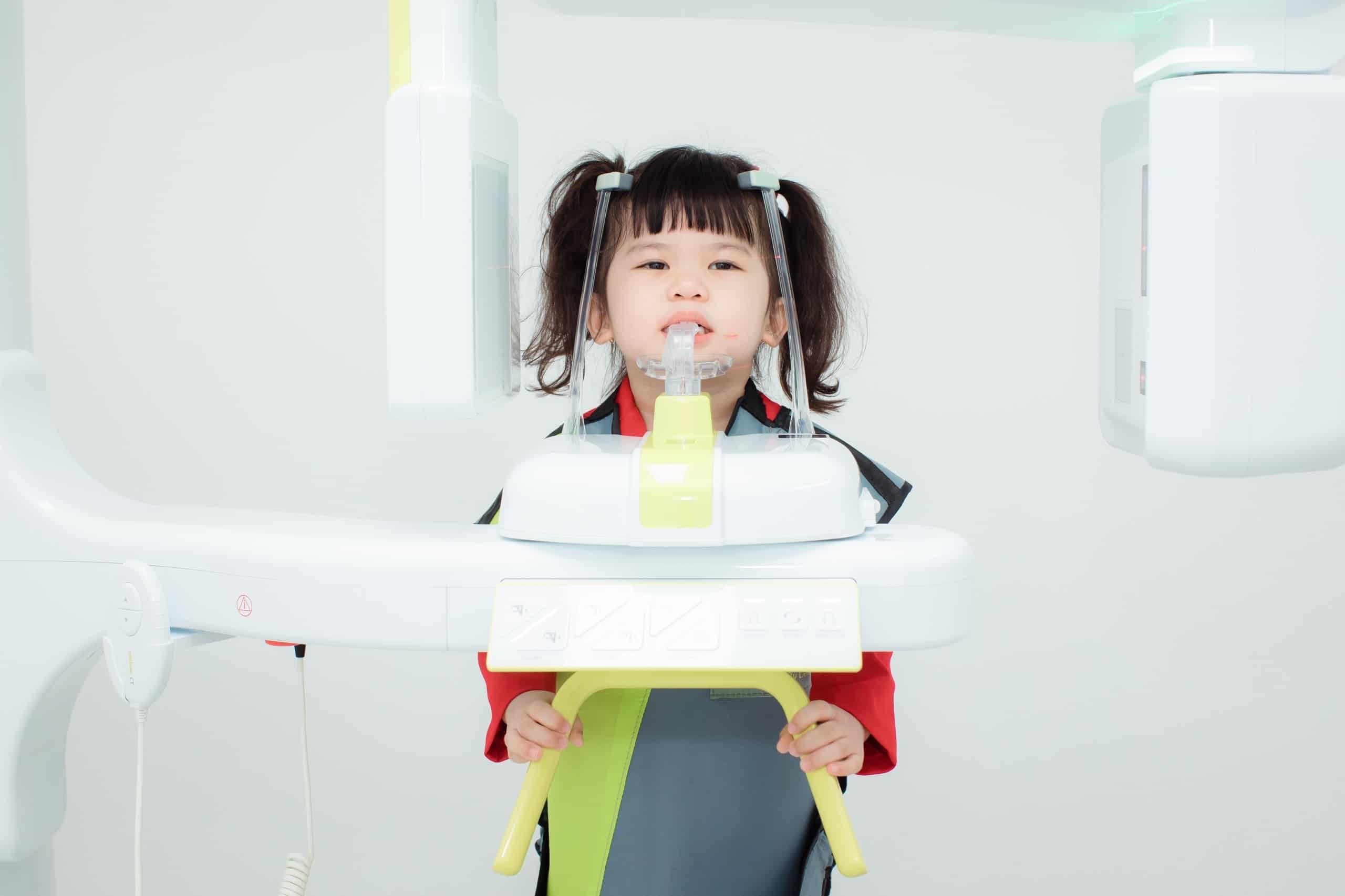 Hướng dẫn chăm sóc răng miệng cho trẻ theo từng lứa tuổi